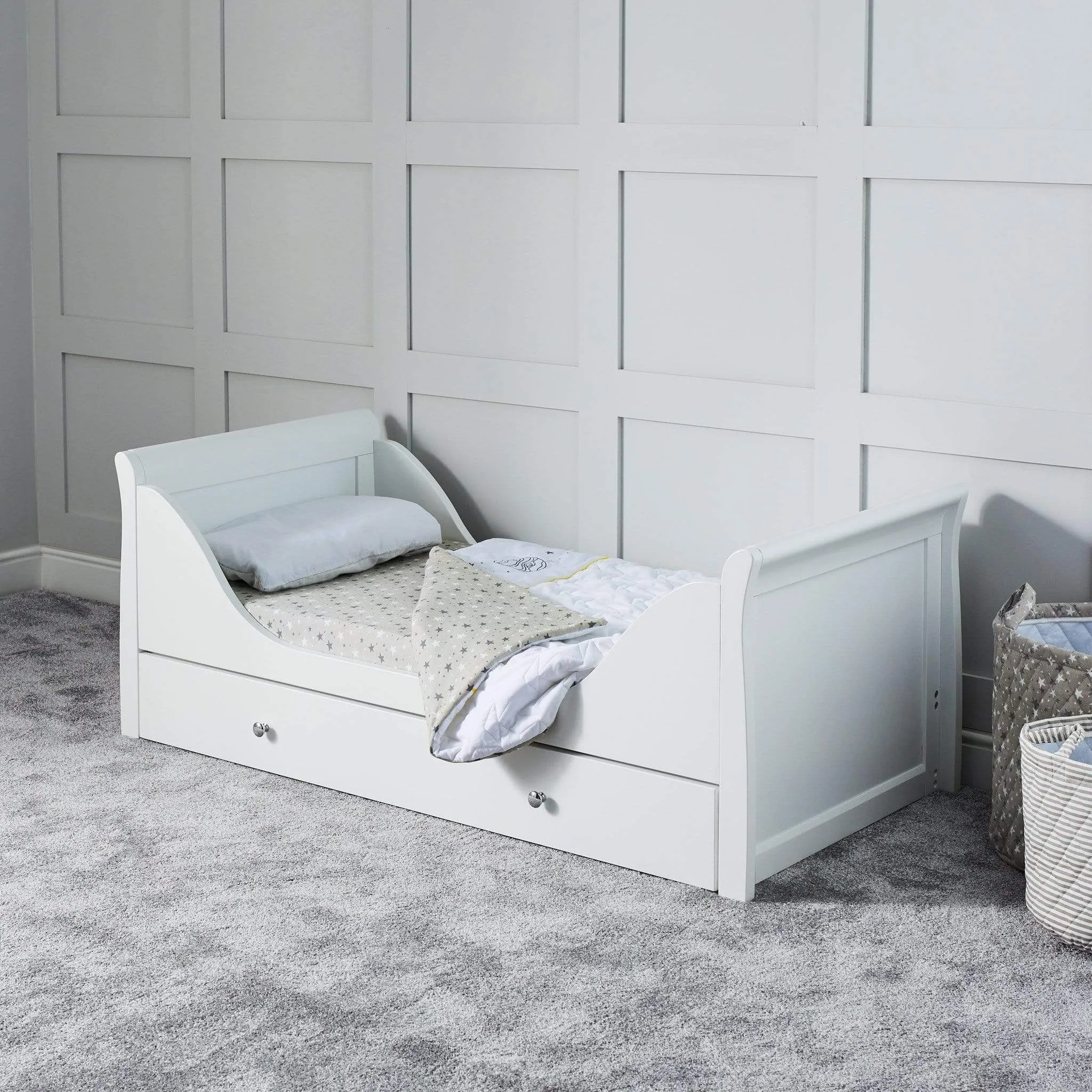 Ickle Bubba Snowdon Classic Cot Bed - White